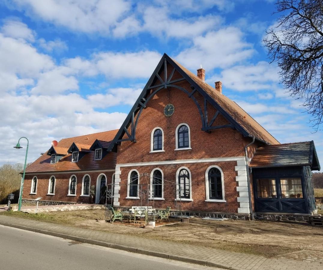 Inspektorenhaus Dobbin Ferienpension Kültér fotó